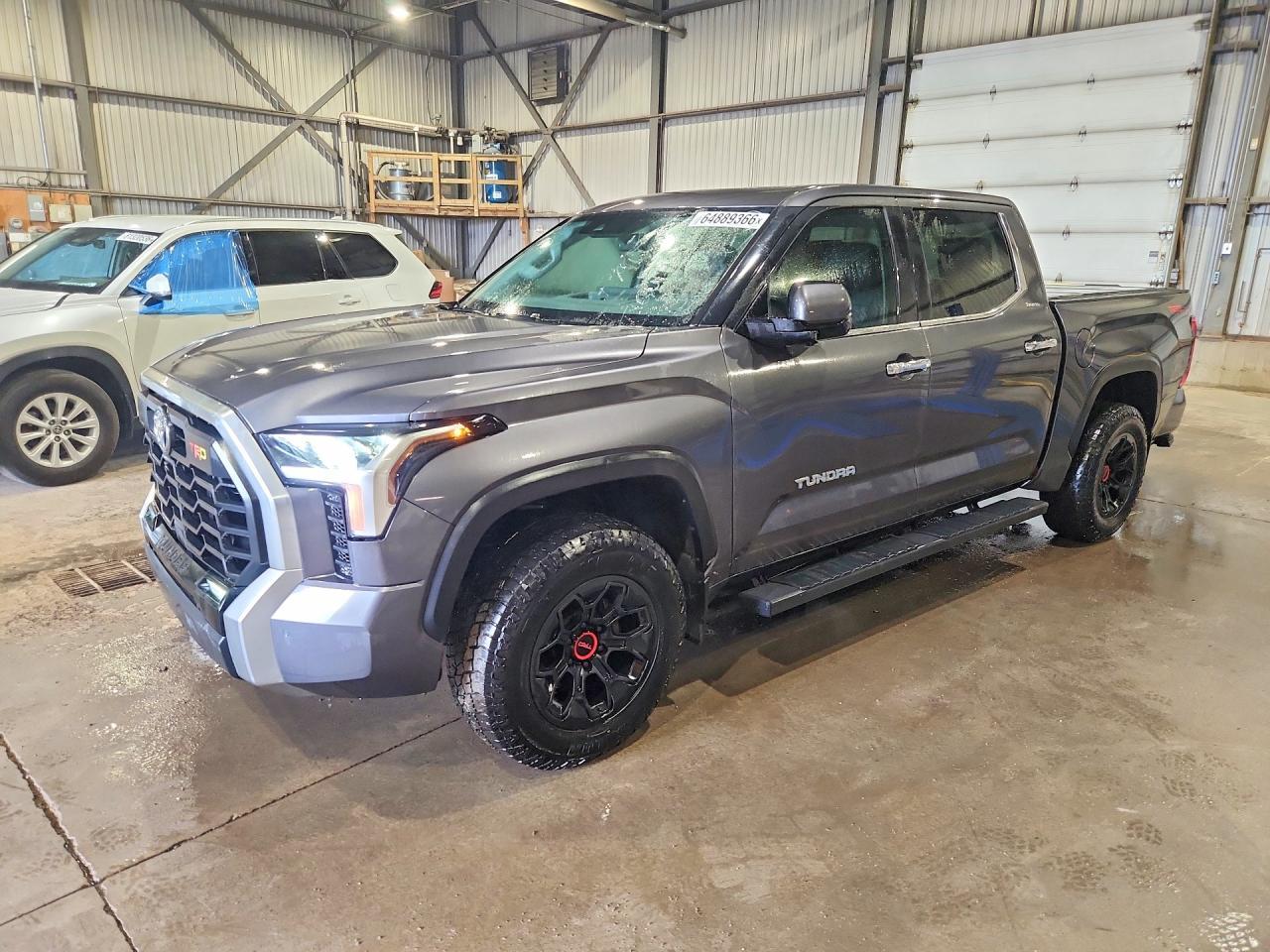 2023 Toyota Tundra Crewmax Limited - zdjęcie główne