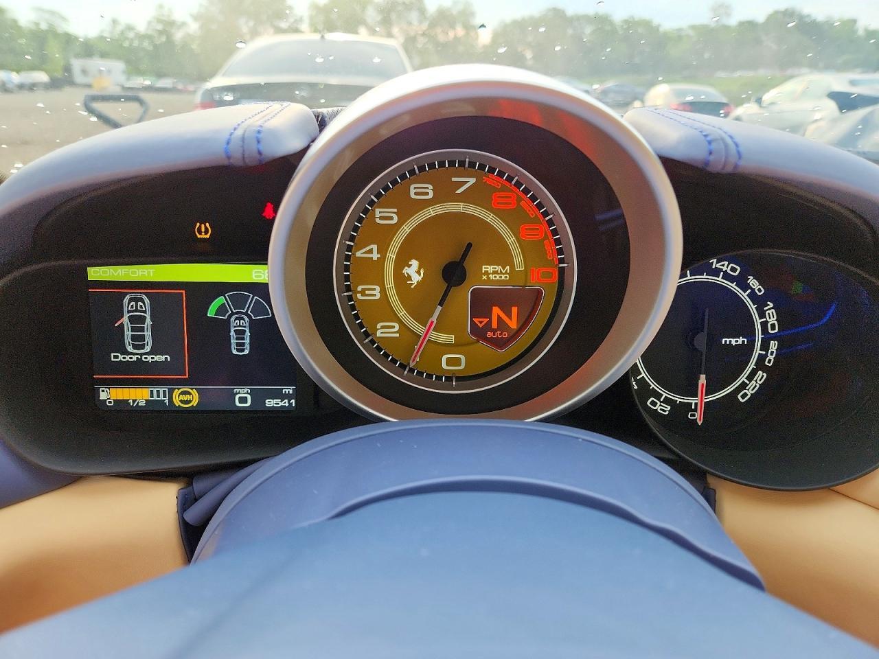 2017 Ferrari California T - zdjęcie 9