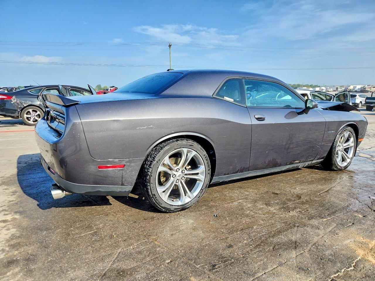 2021 Dodge Challenger R/T - zdjęcie 3