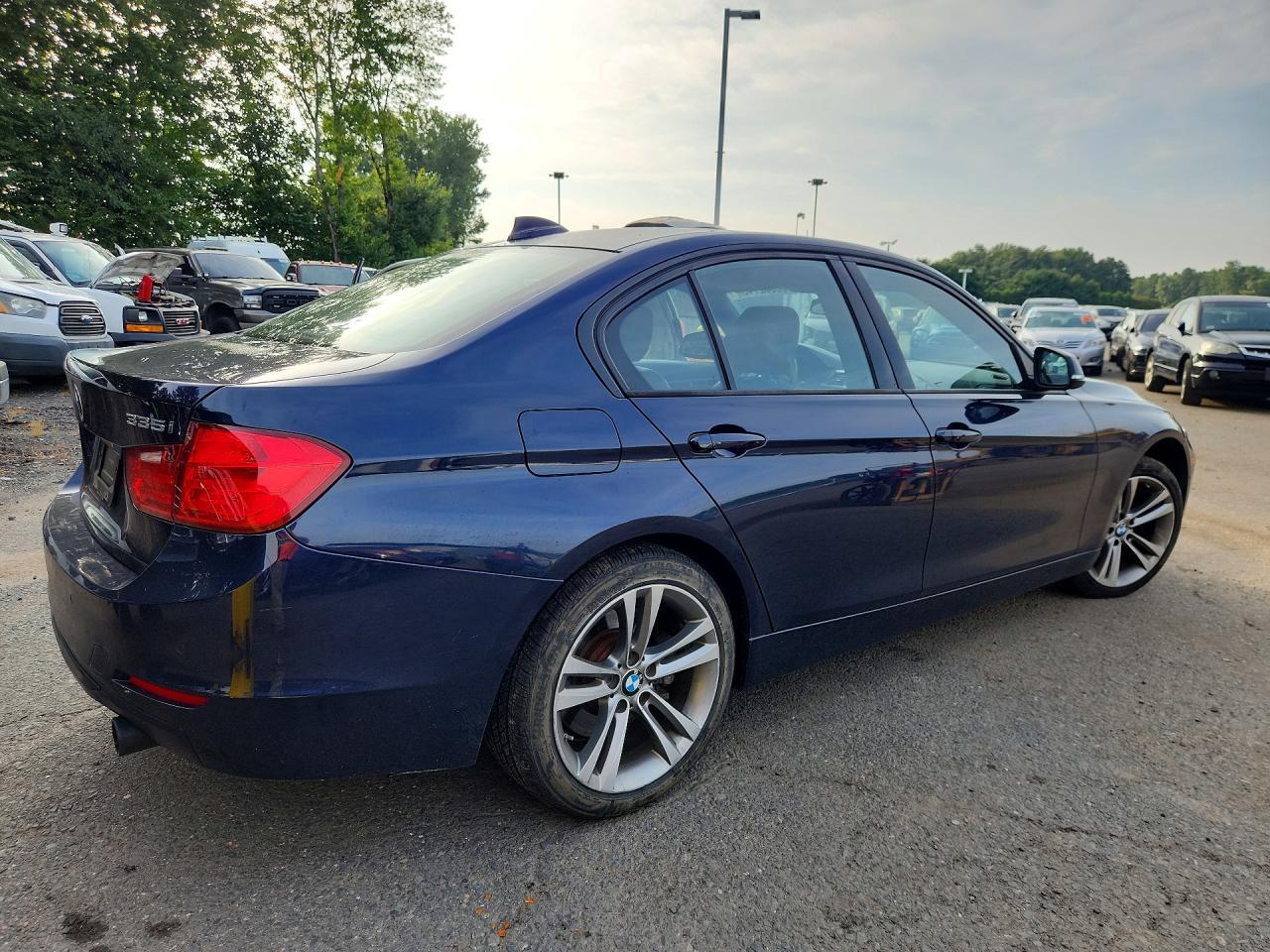 2014 BMW Seria 3 335i - zdjęcie 3