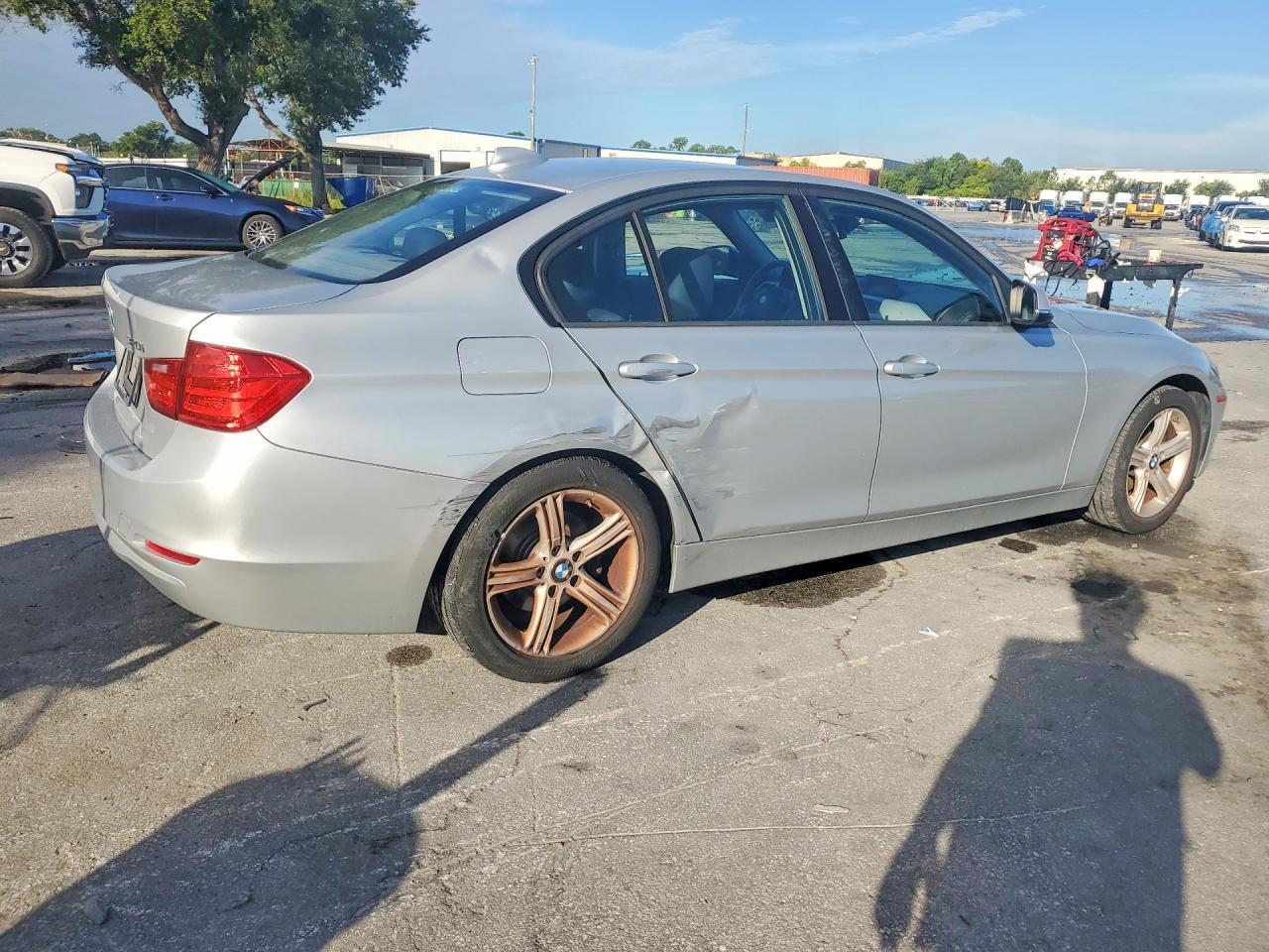 2013 BMW 320 I - zdjęcie 3