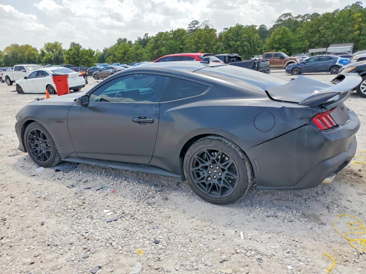 2024 Ford Mustang Gt - zdjęcie 2