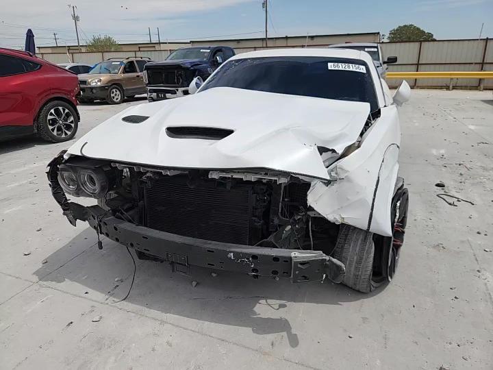 2017 Dodge Challenger Srt 392 - zdjęcie 13