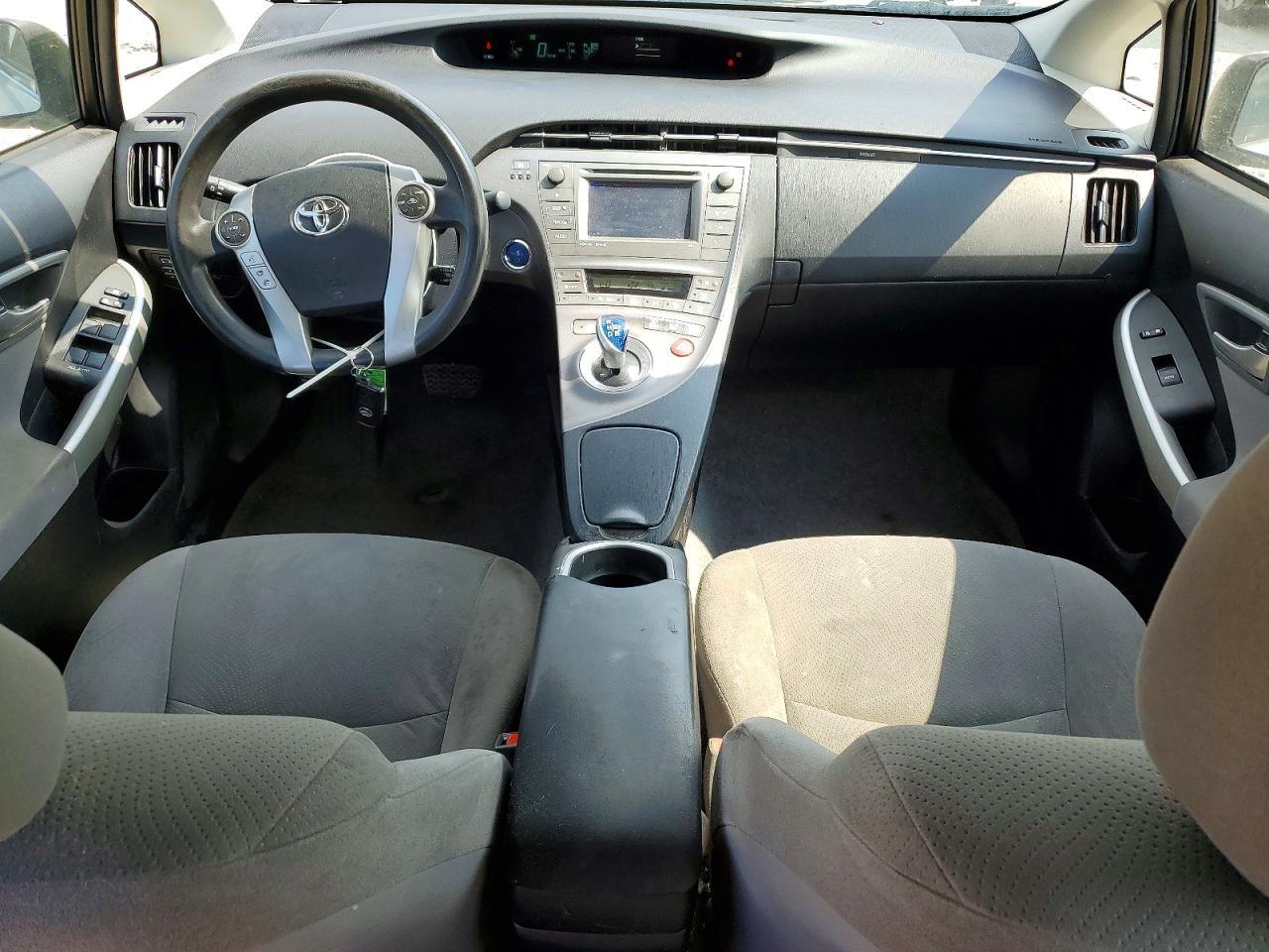 2015 Toyota Prius Three - zdjęcie 8