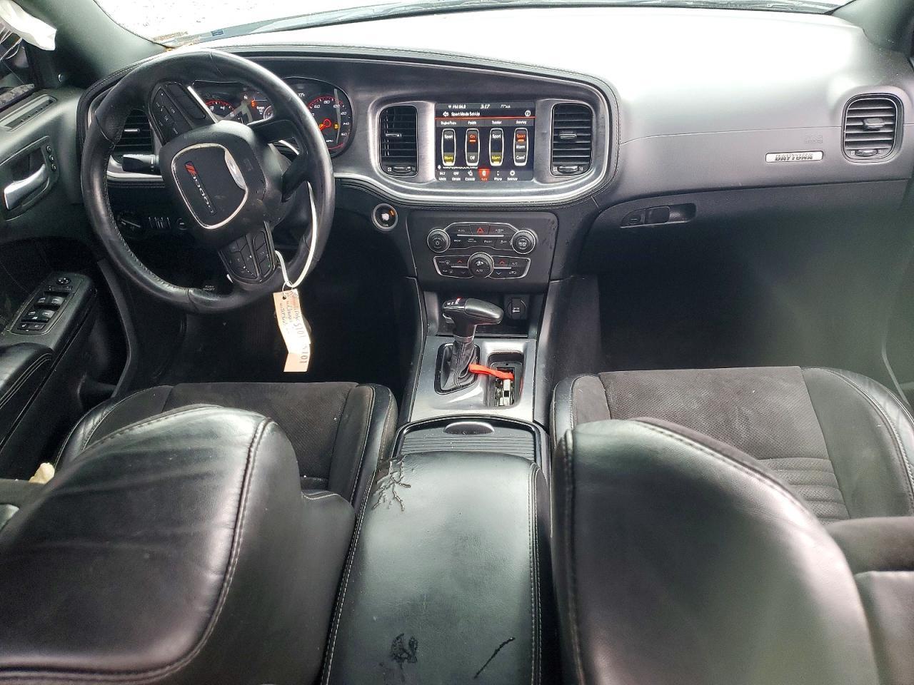 2021 Dodge Charger R/T - zdjęcie 8