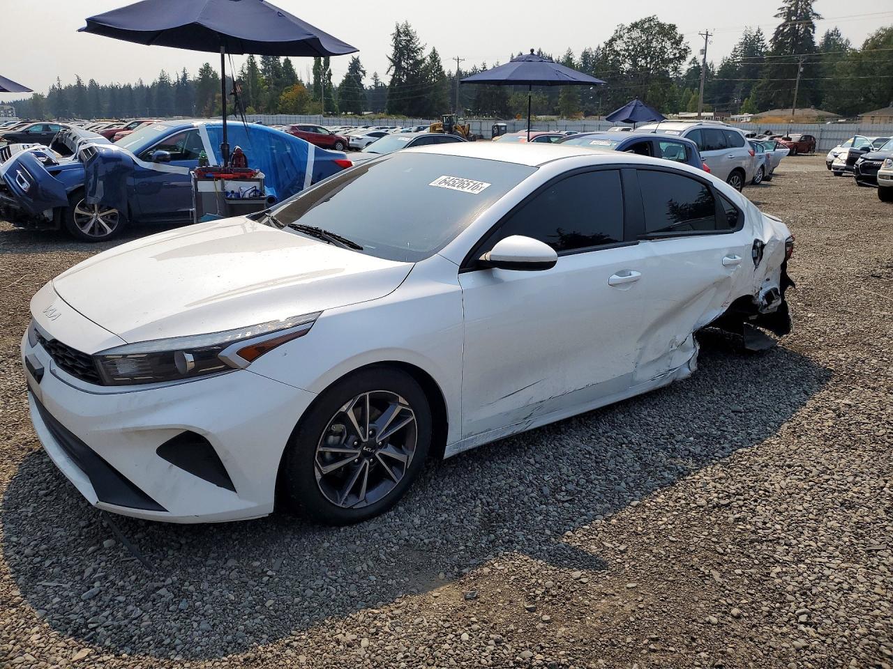 2022 Kia Forte Lxs - zdjęcie główne