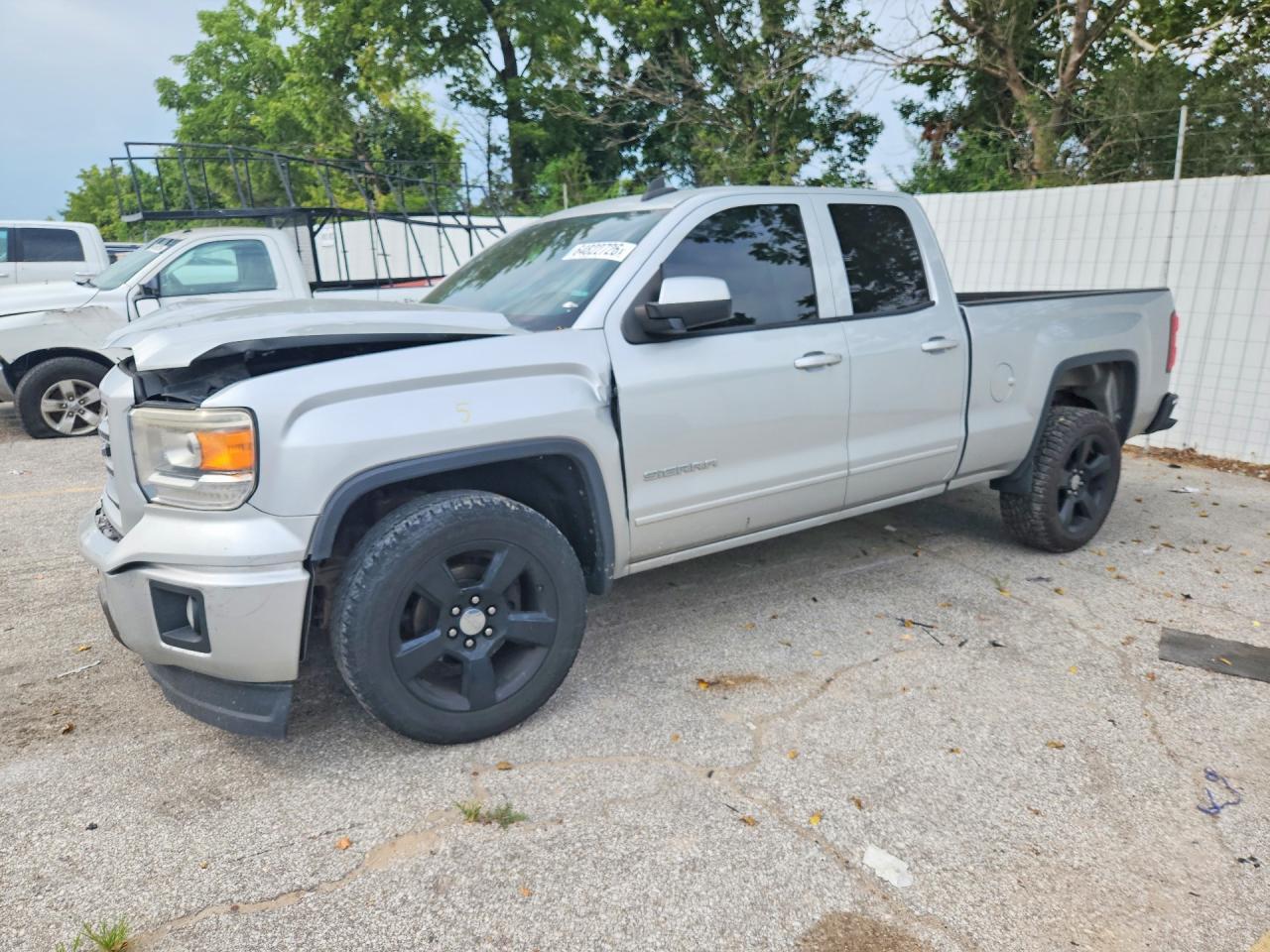 2015 GMC Sierra C1500 - zdjęcie główne