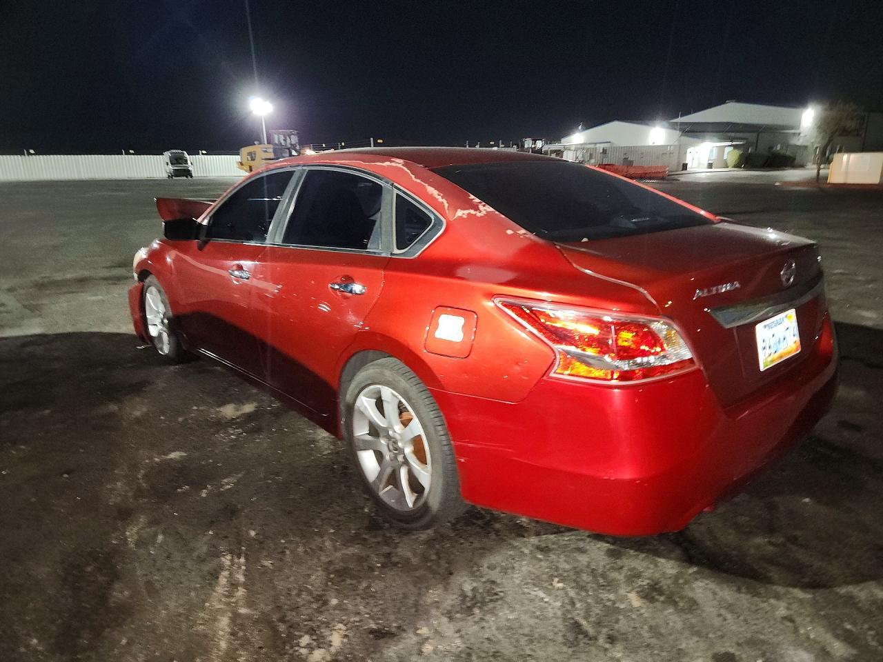 2013 Nissan Altima - zdjęcie 2