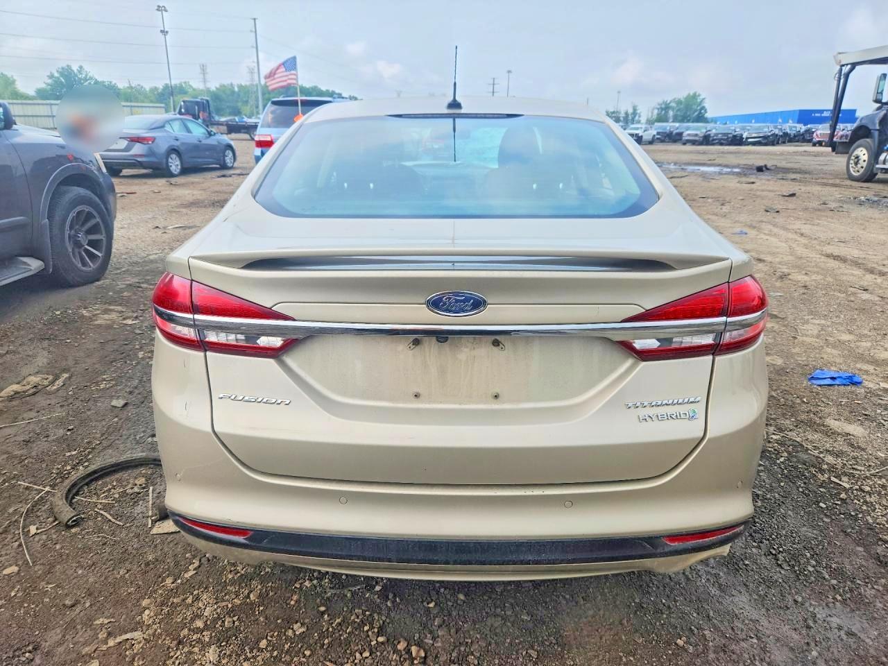 2018 Ford Fusion Titanium/Platinum Hev - zdjęcie 6