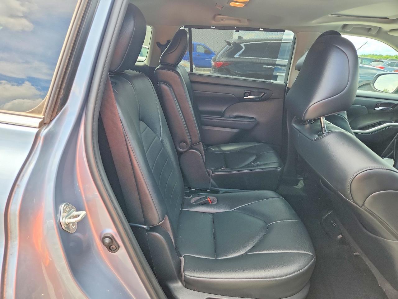 2021 Toyota Highlander Xle - zdjęcie 11