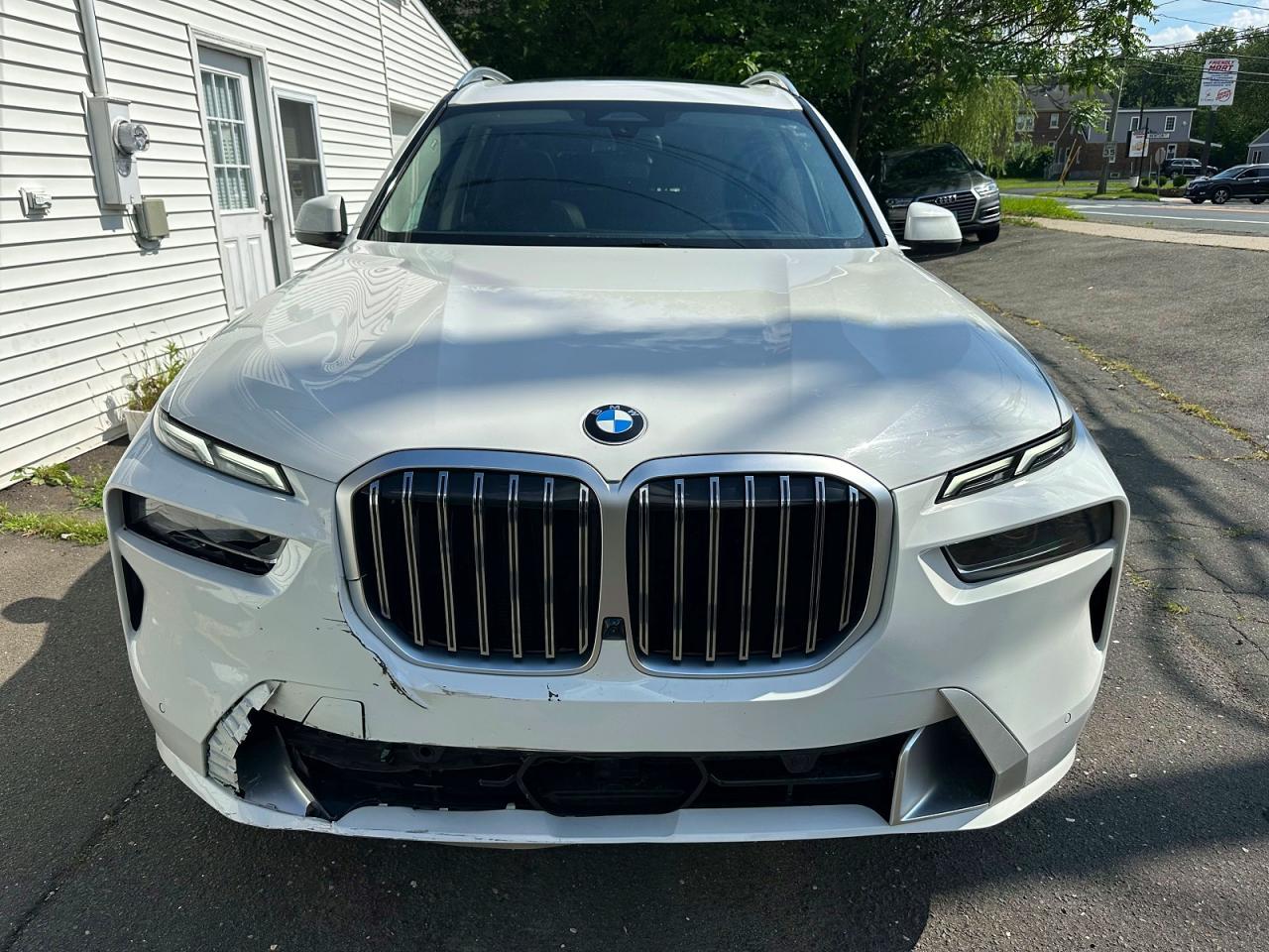2025 BMW X7 xDrive40I - zdjęcie 5