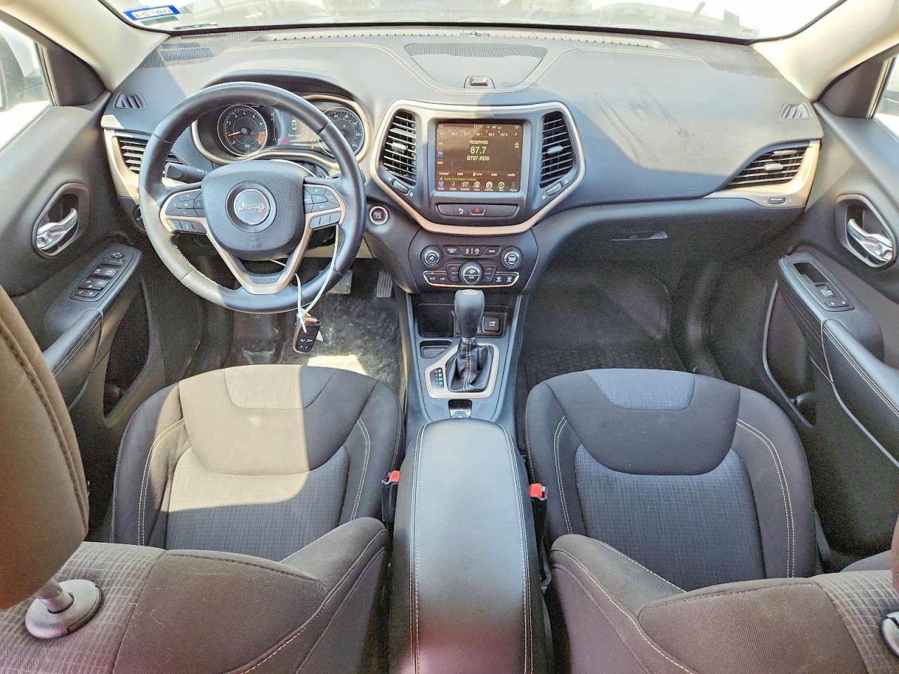 2015 Jeep Cherokee Latitude - zdjęcie 8