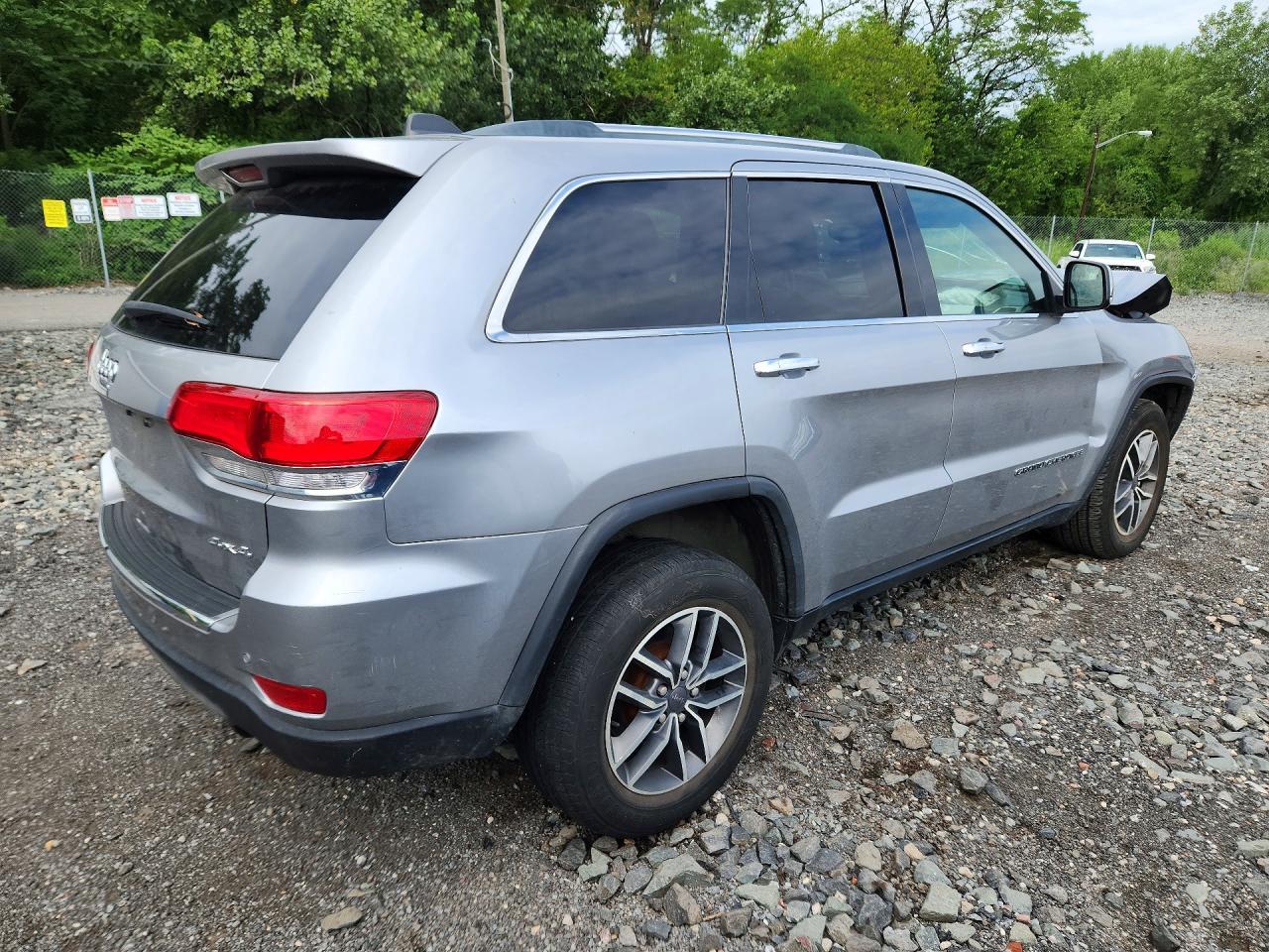 2018 Jeep Grand Cherokee Sterling Edition 4X4 - zdjęcie 3