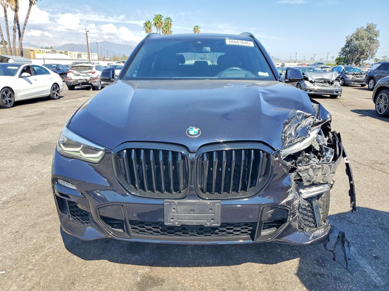 2019 BMW X5 xDrive50I - zdjęcie 5
