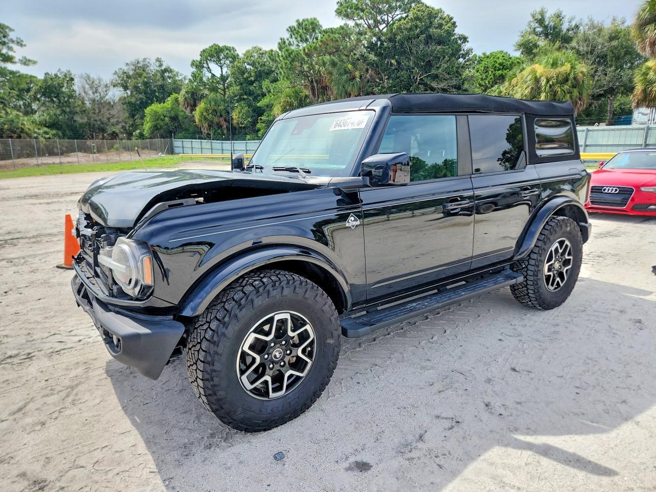 2023 Ford Bronco Base - zdjęcie główne