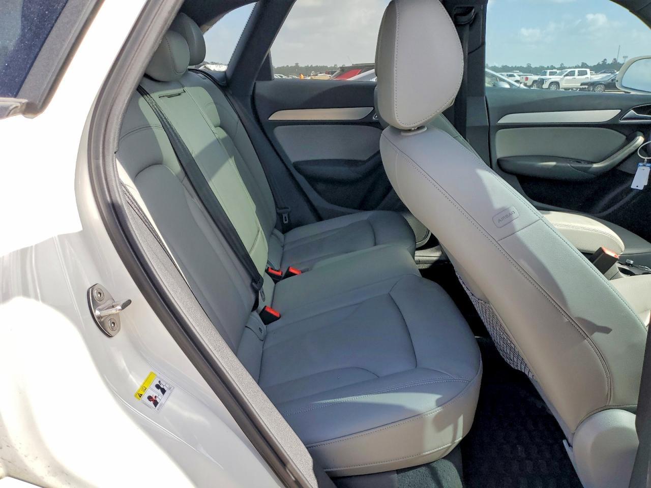 2018 Audi Q3 Premium - zdjęcie 11