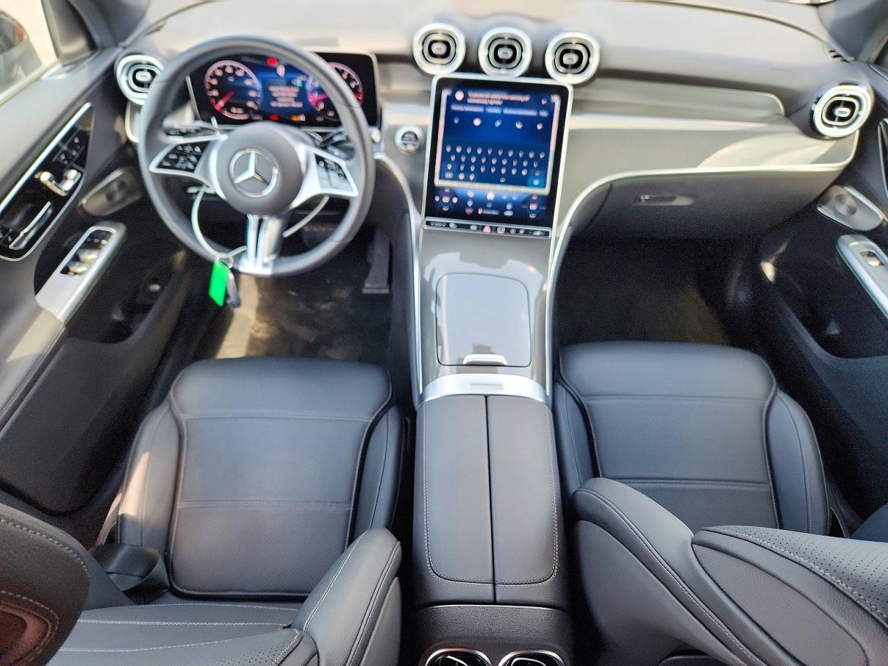 2025 Mercedes-Benz Glc 300 - zdjęcie 8