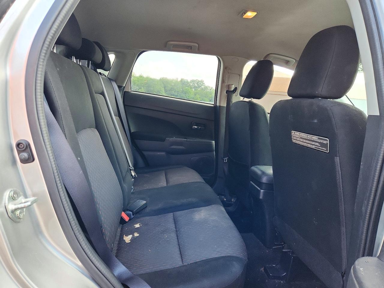 2018 Mitsubishi Outlander Sport Es - zdjęcie 10