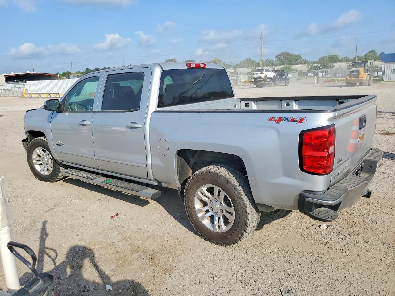 2017 Chevrolet Silverado K1500 Lt - zdjęcie 2