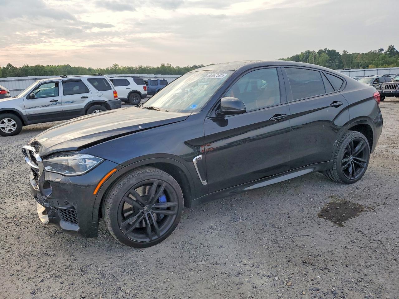 2017 BMW X6 M - zdjęcie główne