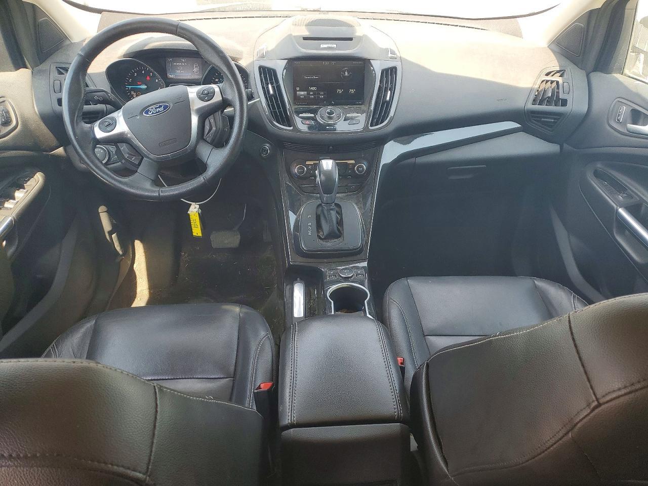 2014 Ford Escape Titanium - zdjęcie 8