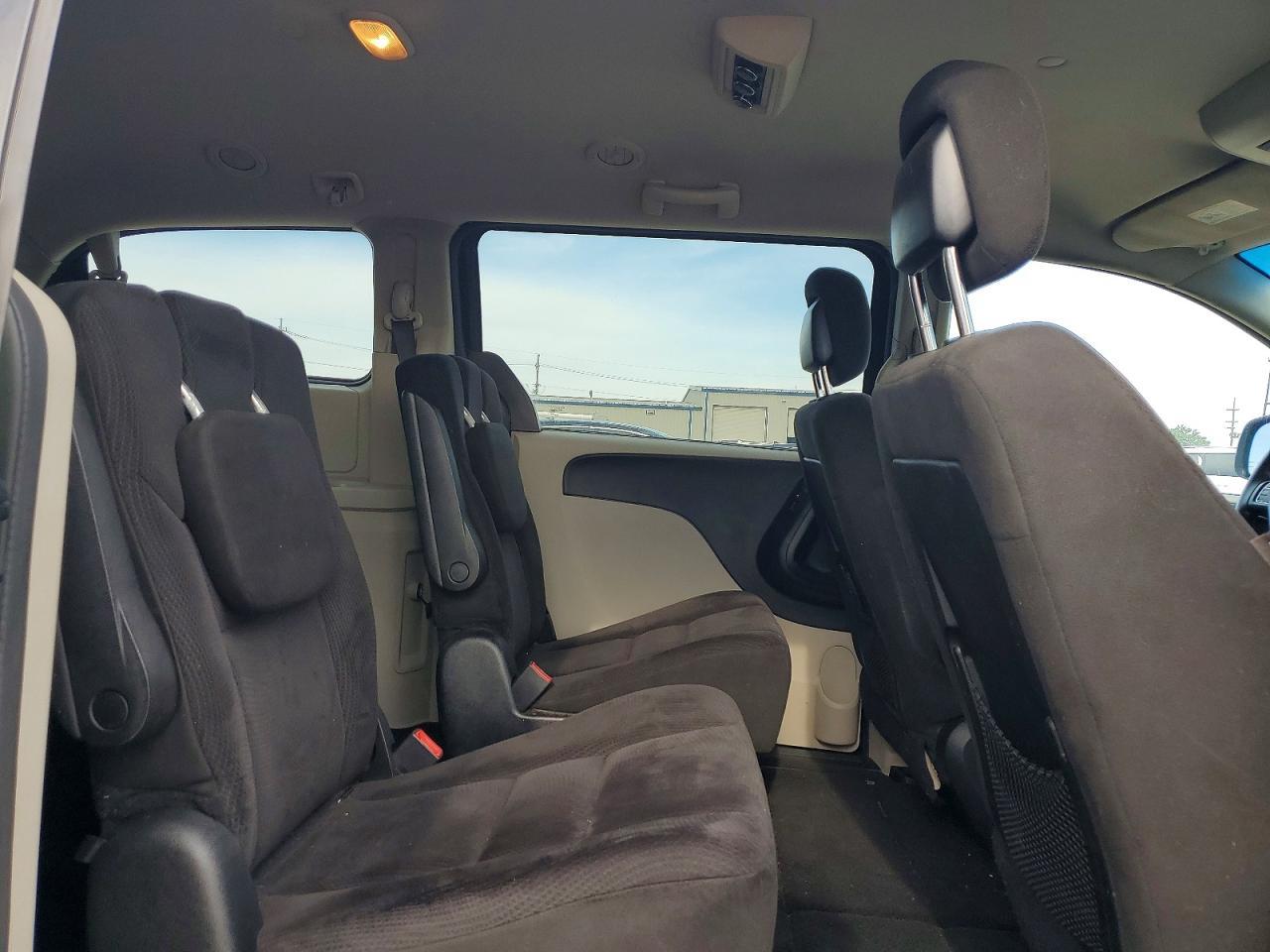 2015 Dodge Grand Caravan Sxt - zdjęcie 11