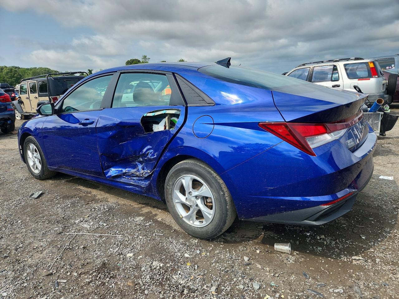 2021 Hyundai Elantra Se - zdjęcie 2