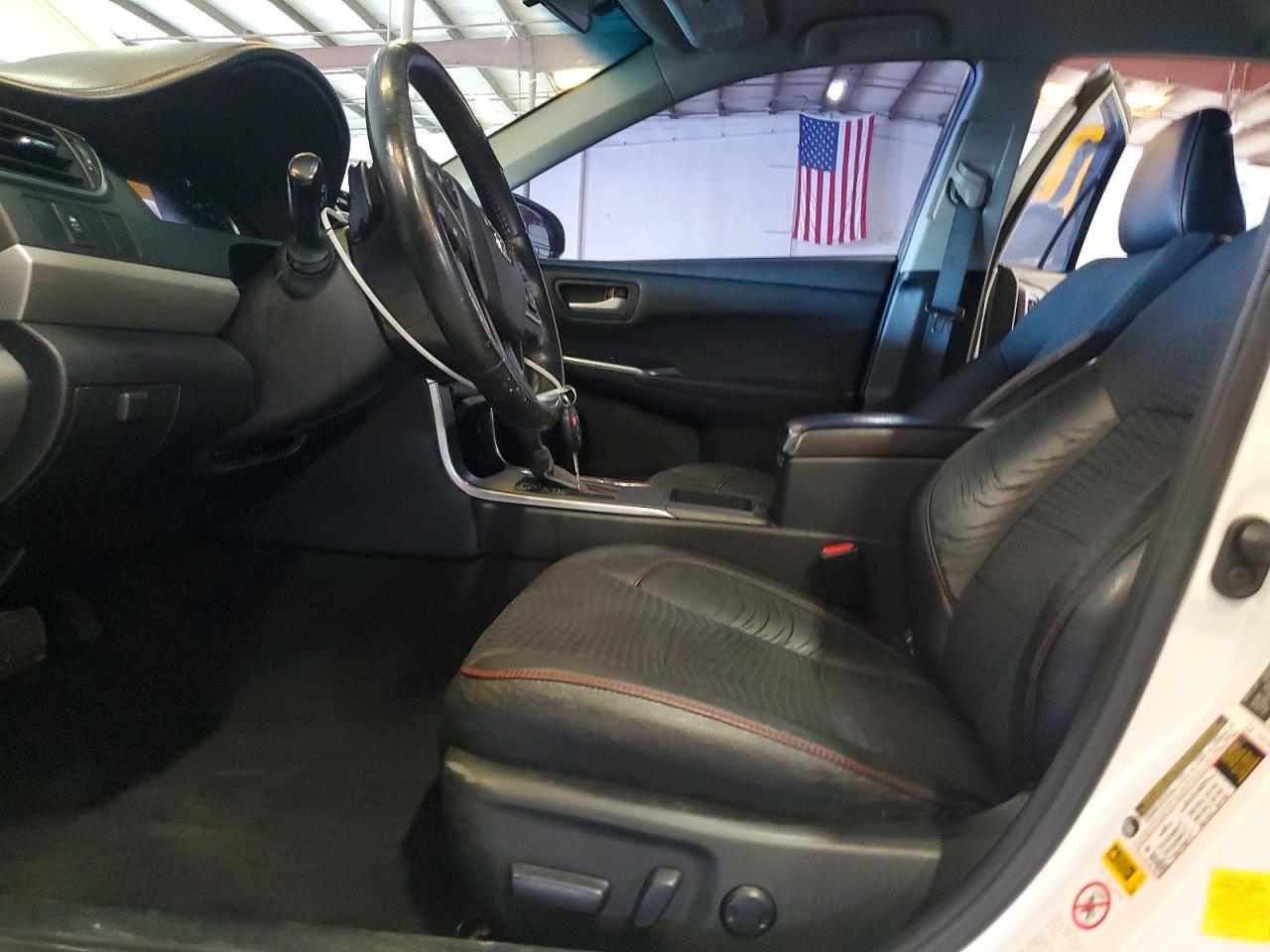 2015 Toyota Camry Se - zdjęcie 7