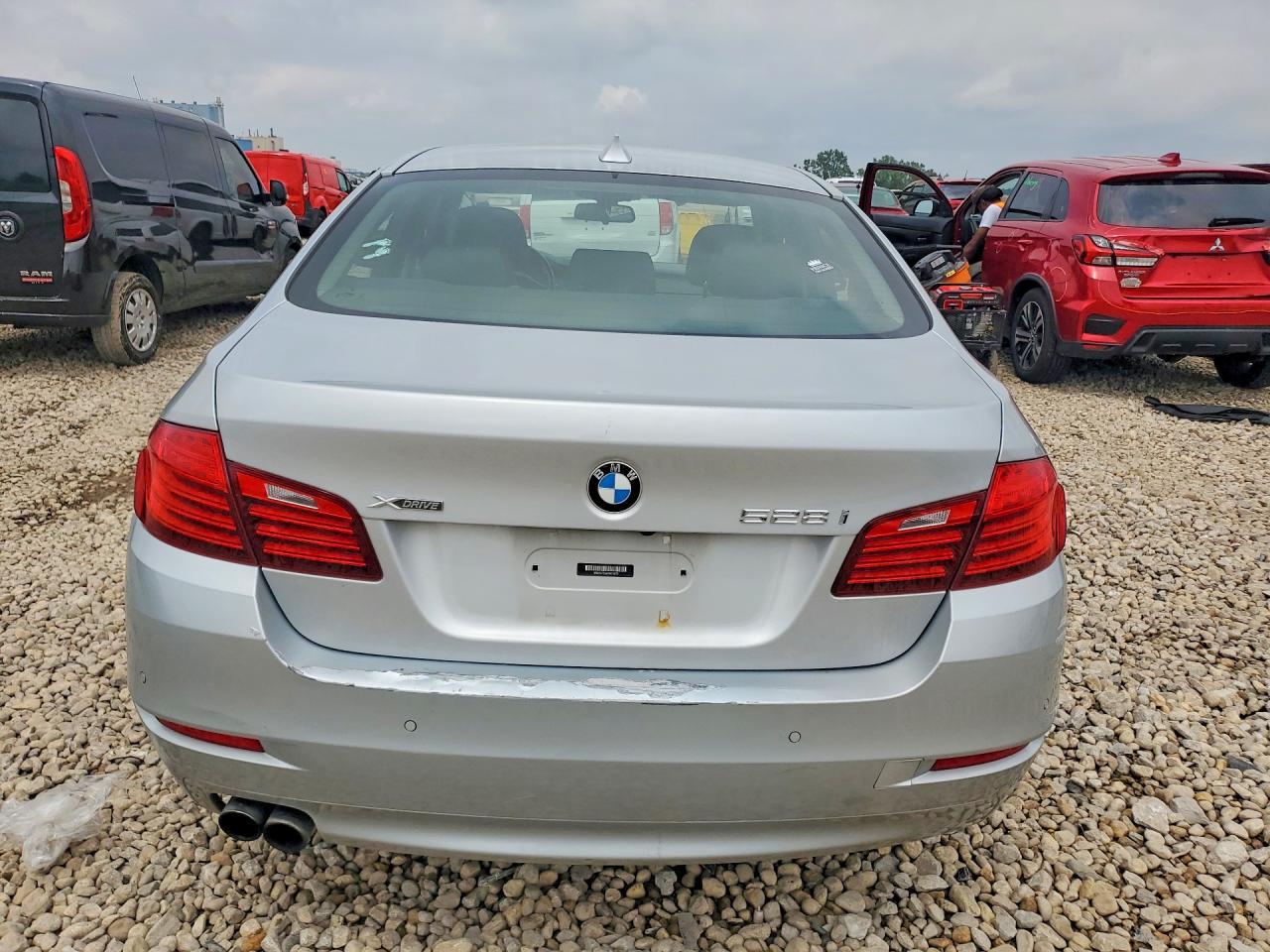 2015 BMW Seria 5 528i - zdjęcie 6