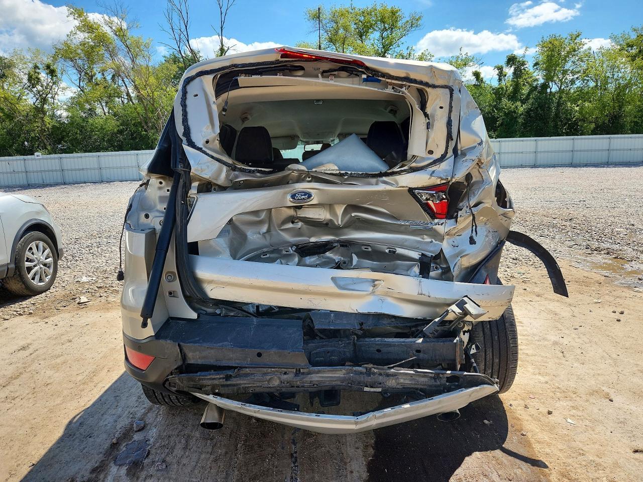 2017 Ford Escape Titanium - zdjęcie 6