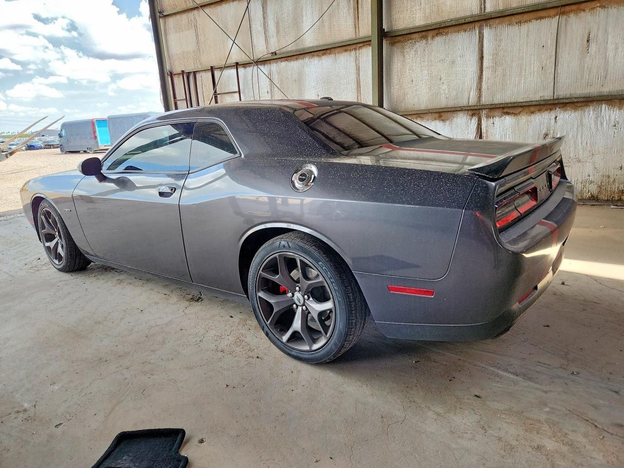 2019 Dodge Challenger R/T - zdjęcie 2