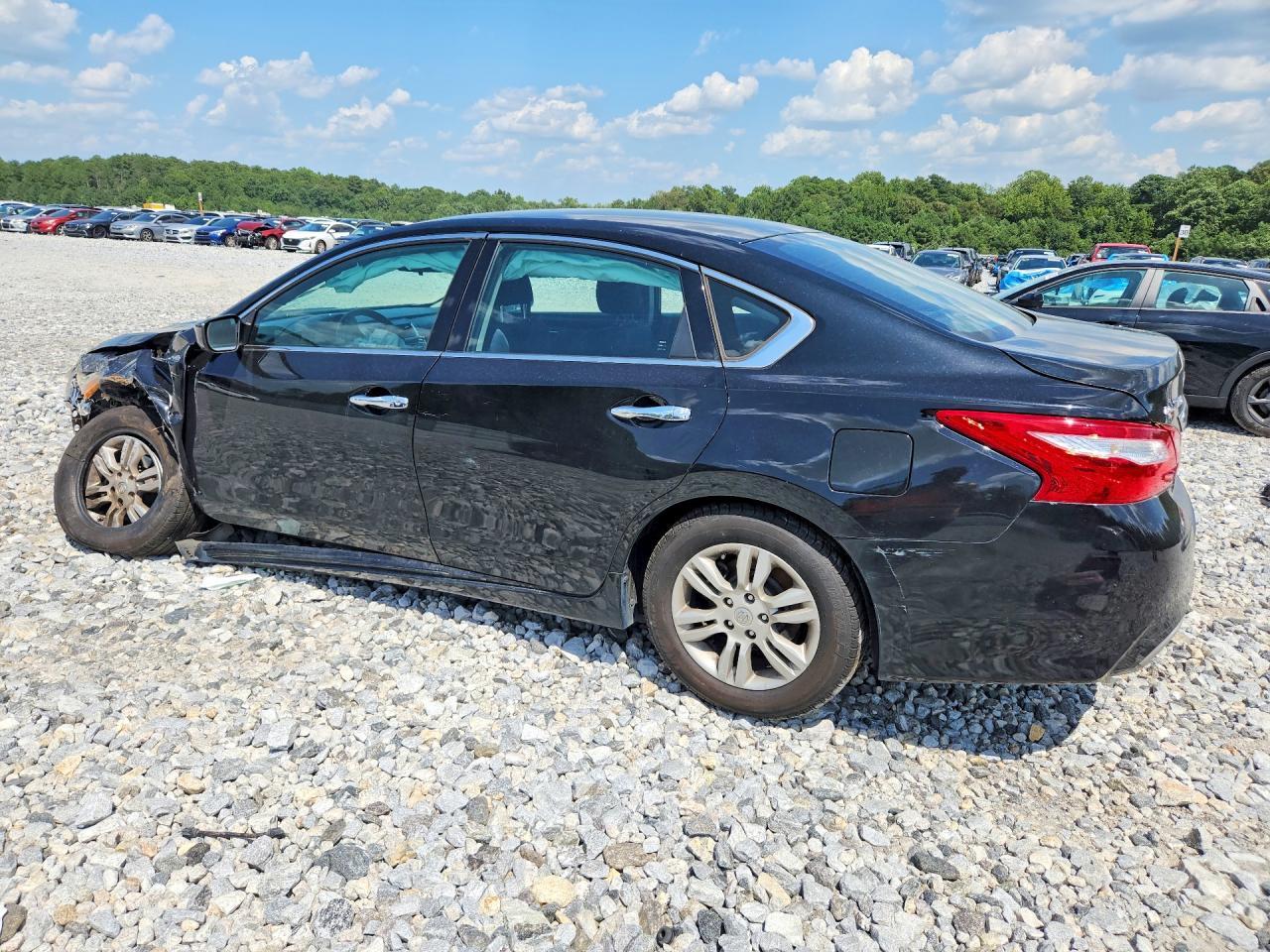 2017 Nissan Altima 2.5 S - zdjęcie 2