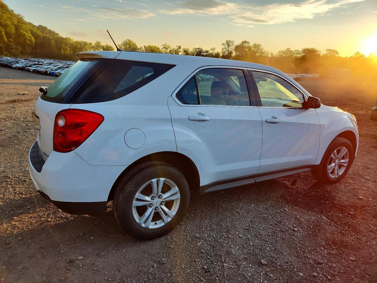 2013 Chevrolet Equinox Ls - zdjęcie 3