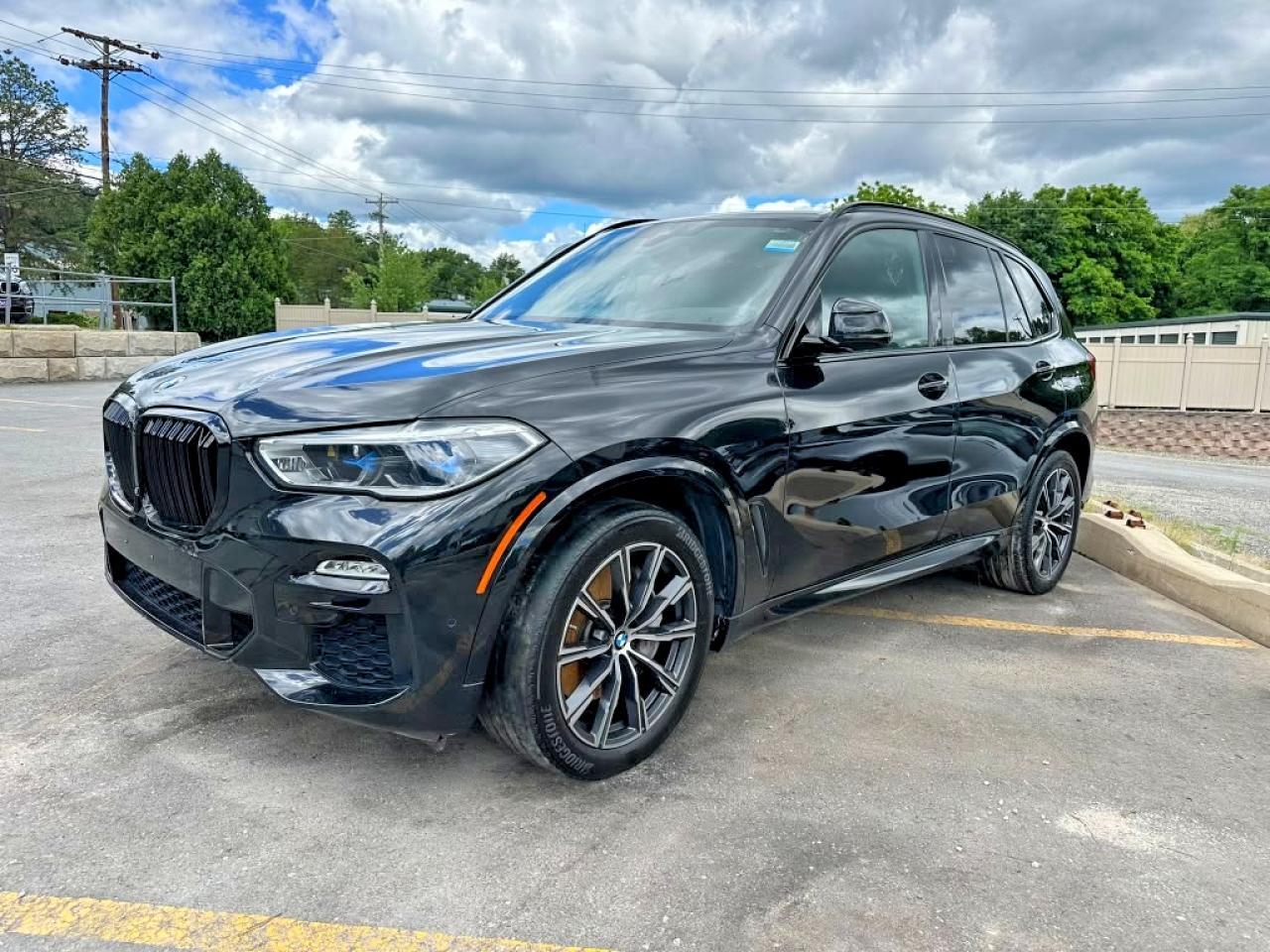 2019 BMW X5 xDrive50I - zdjęcie główne