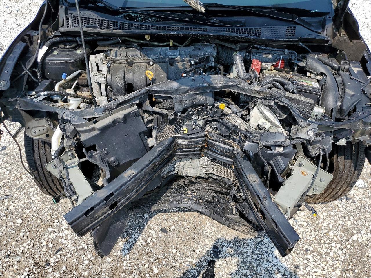2018 Nissan Sentra S - zdjęcie 11