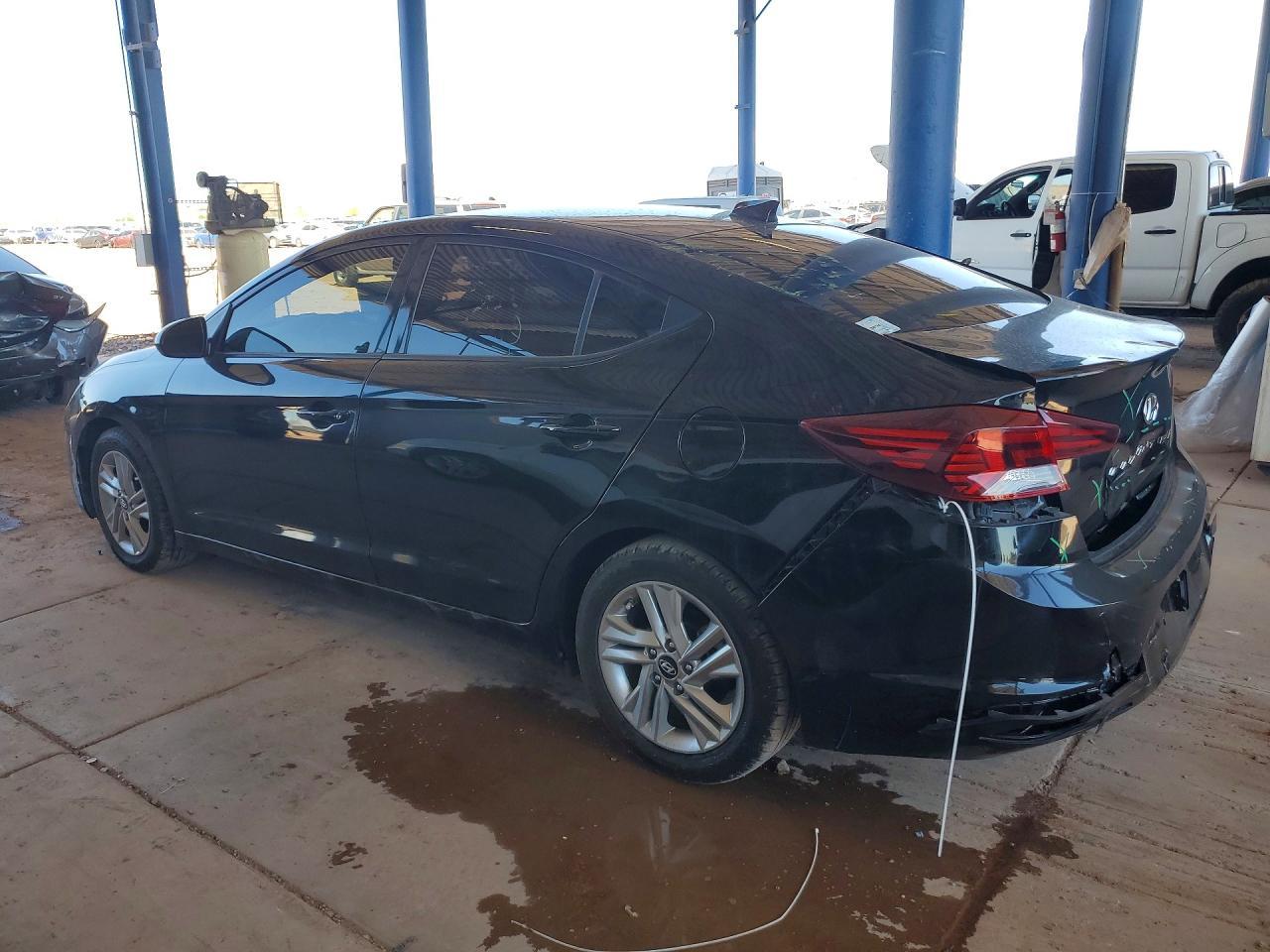 2019 Hyundai Elantra Sel - zdjęcie 2