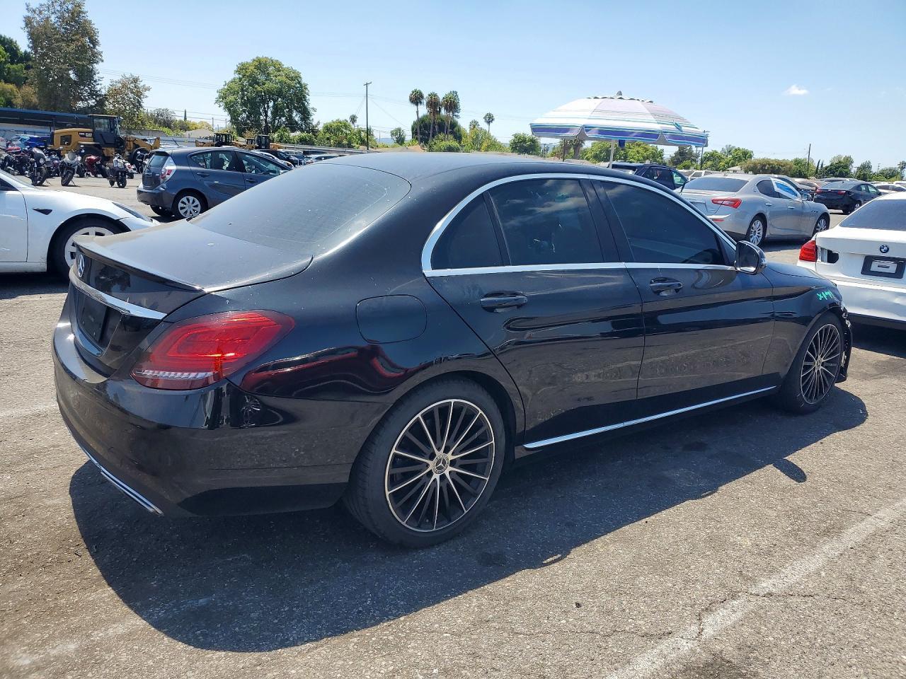 2019 Mercedes-Benz C 300 - zdjęcie 3