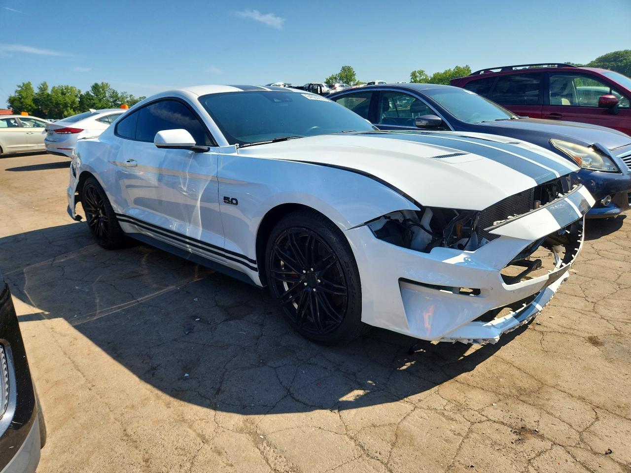 2021 Ford Mustang Gt - zdjęcie 4