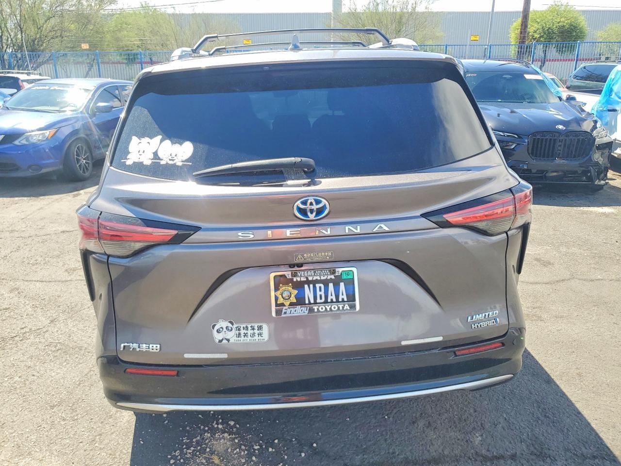 2023 Toyota Sienna Limited 7-Passenger - zdjęcie 6