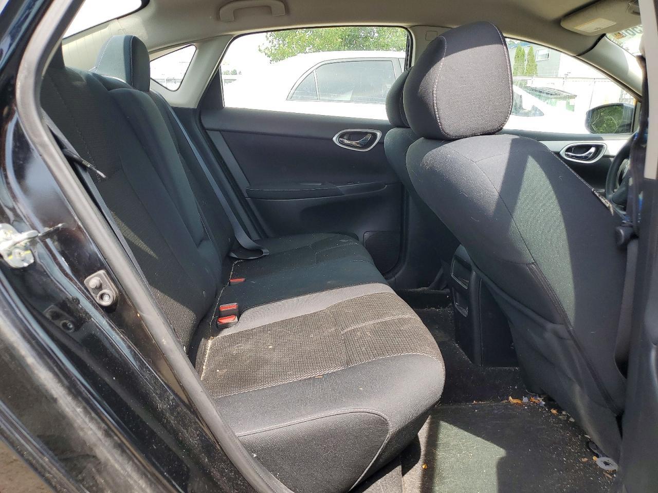 2015 Nissan Sentra S - zdjęcie 10