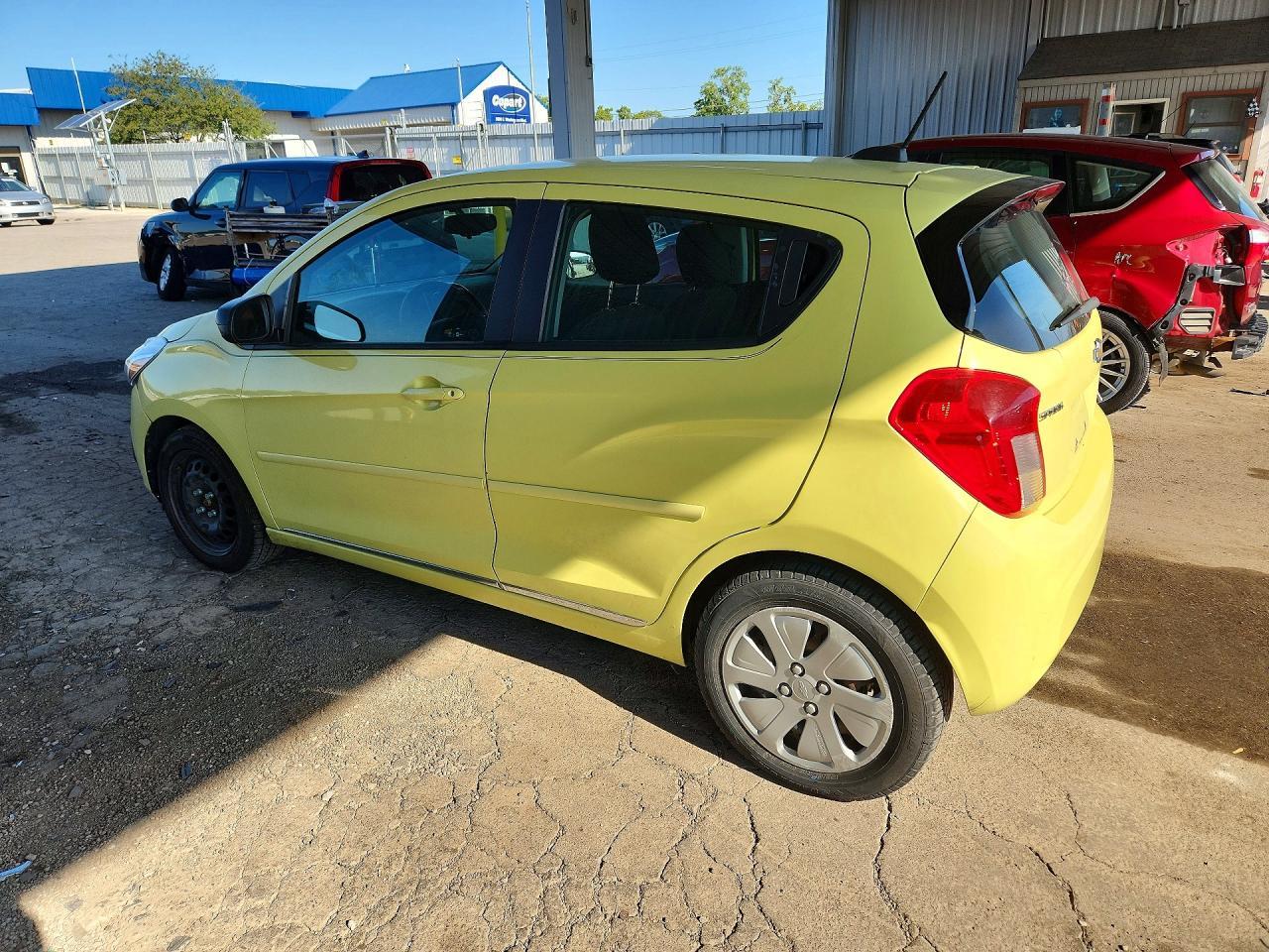 2017 Chevrolet Spark Ls - zdjęcie 2