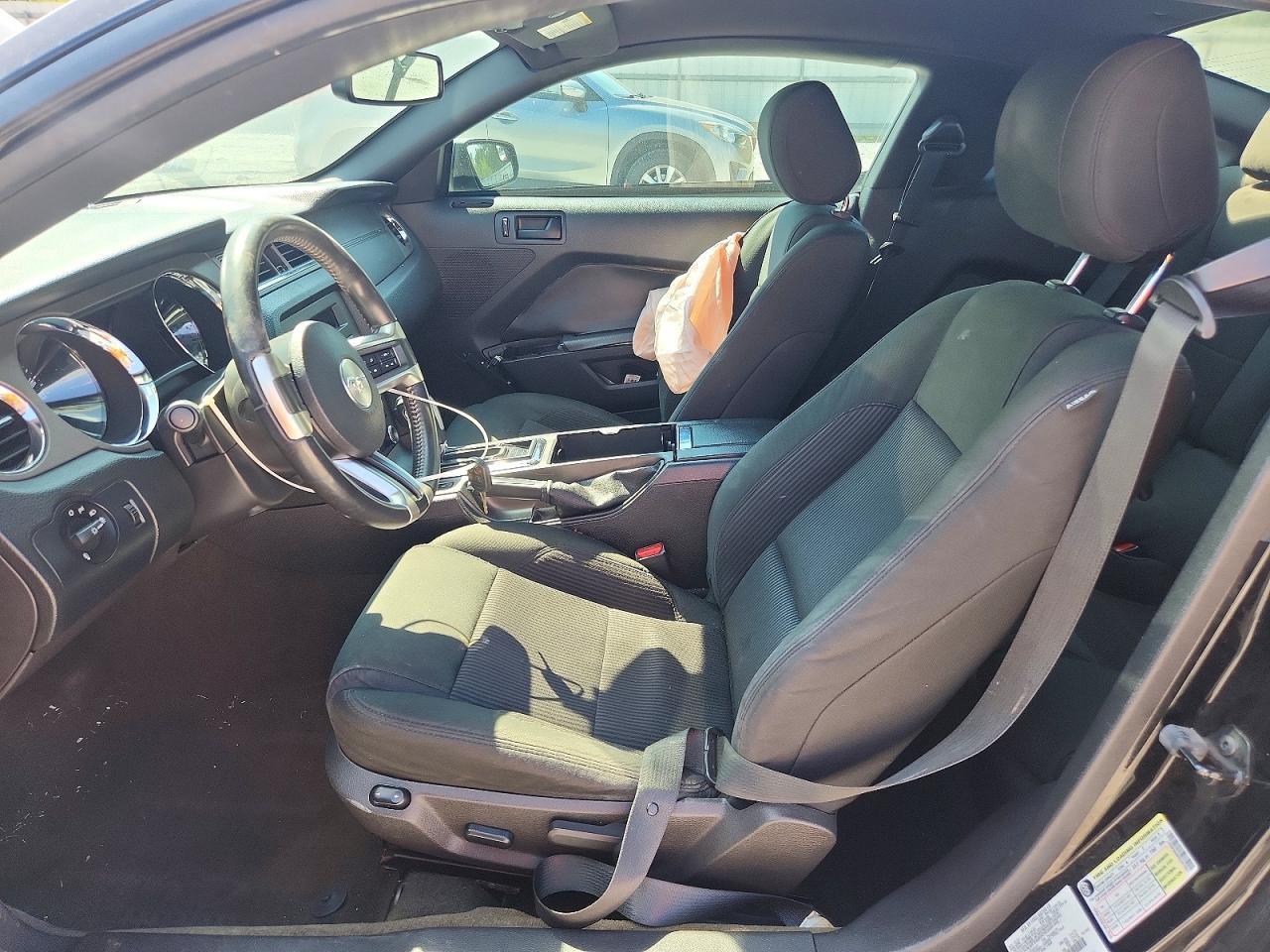 2014 Ford Mustang - zdjęcie 7