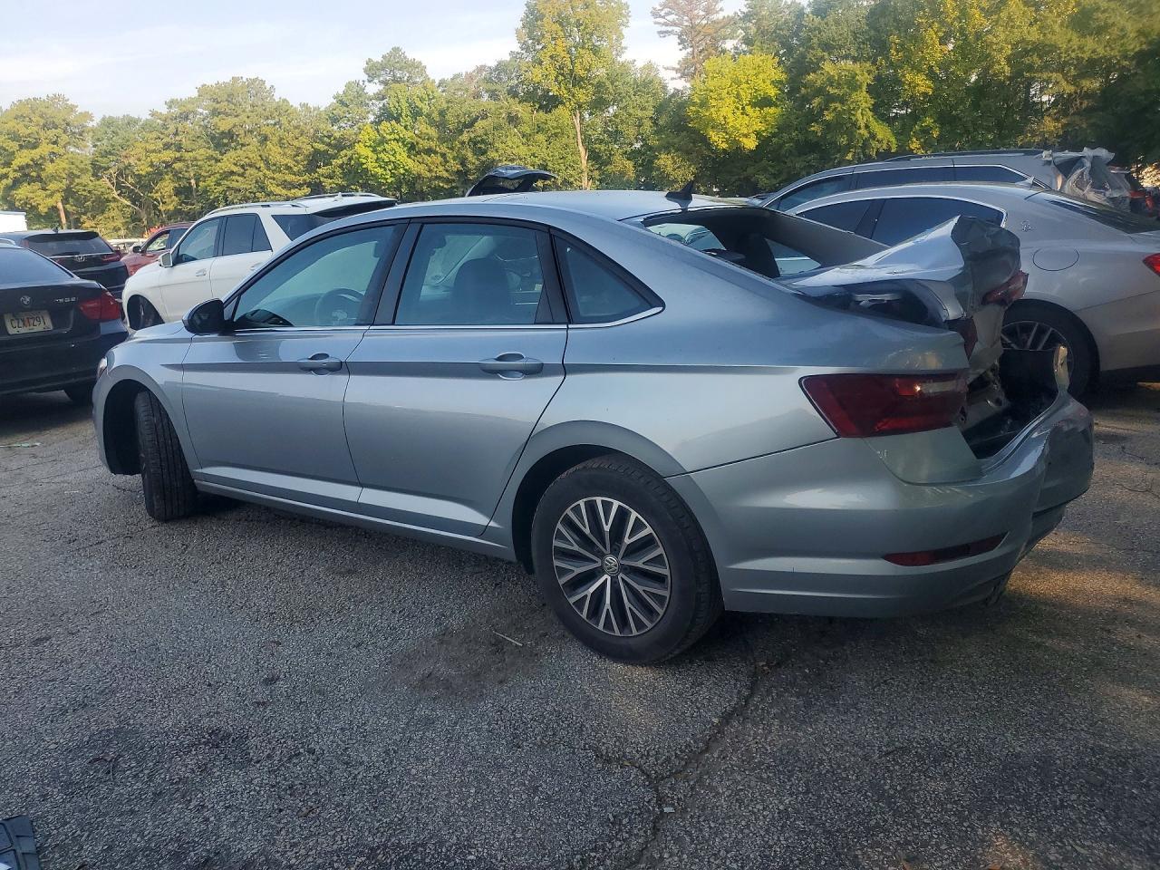 2021 Volkswagen Jetta S - zdjęcie 2