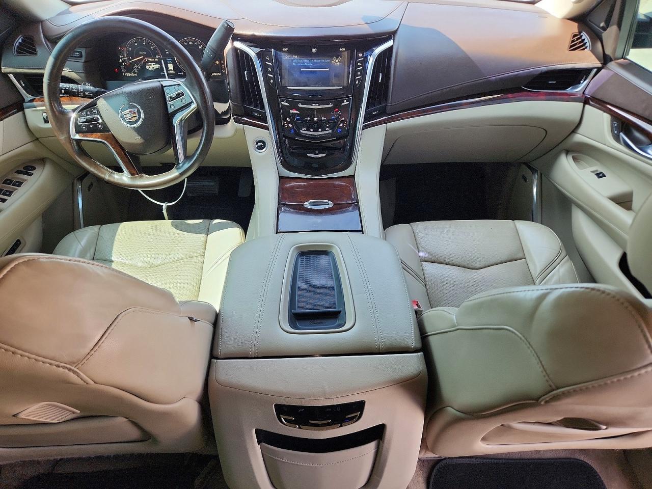 2015 Cadillac Escalade Luxury - zdjęcie 8