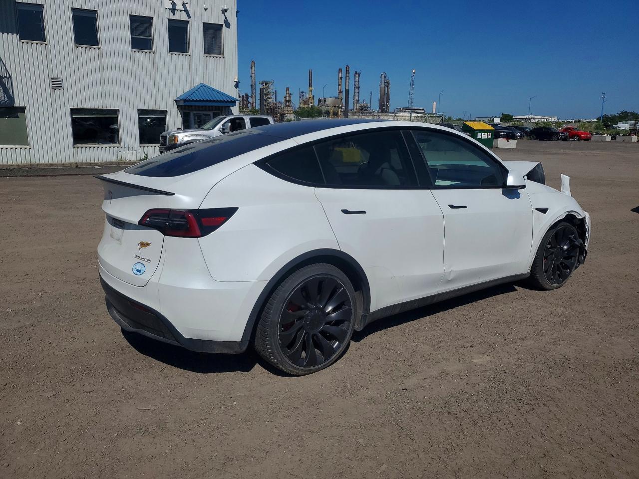 2024 Tesla Model Y - zdjęcie 3