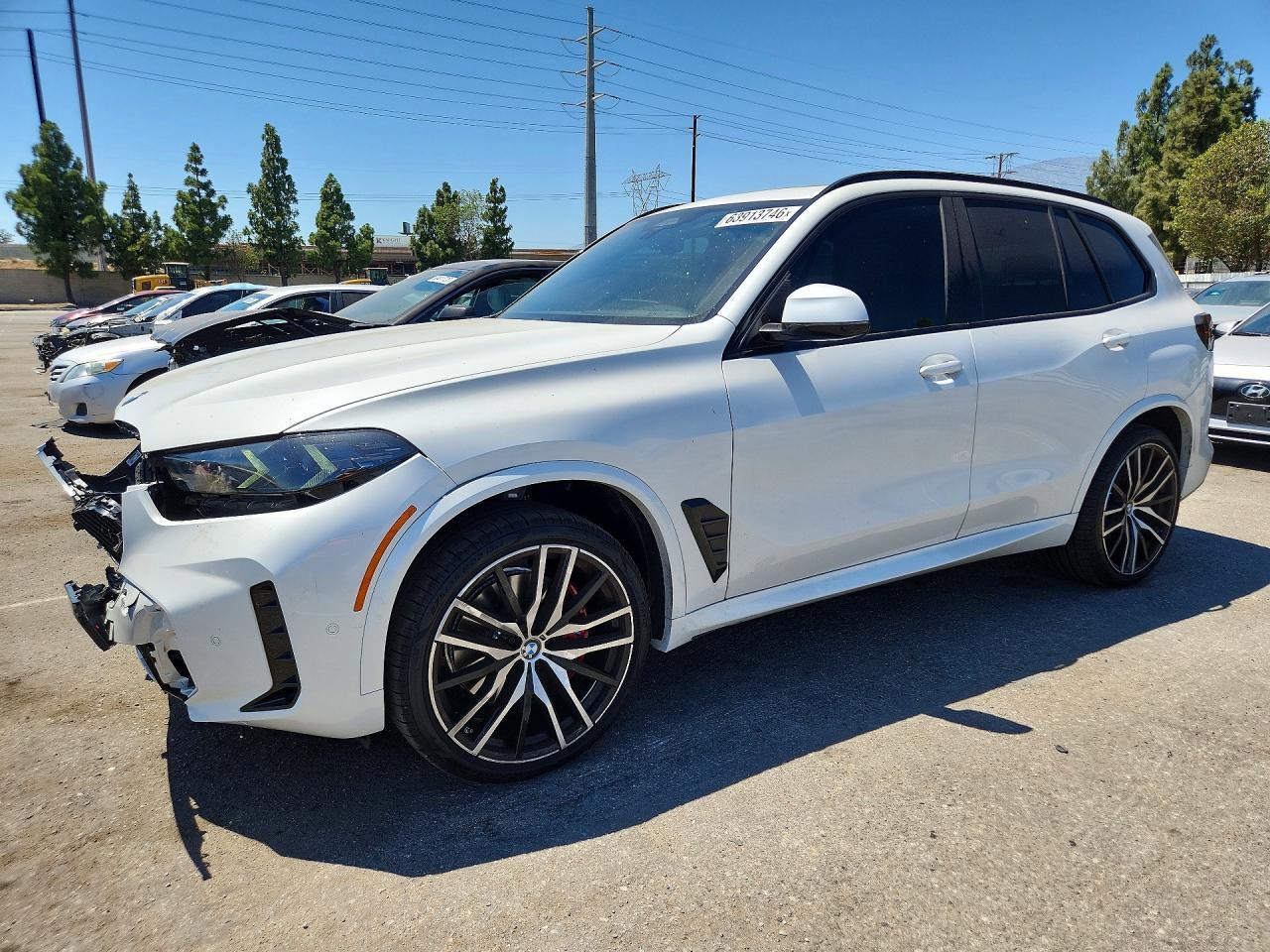 2026 BMW X5 xDrive40I - zdjęcie główne