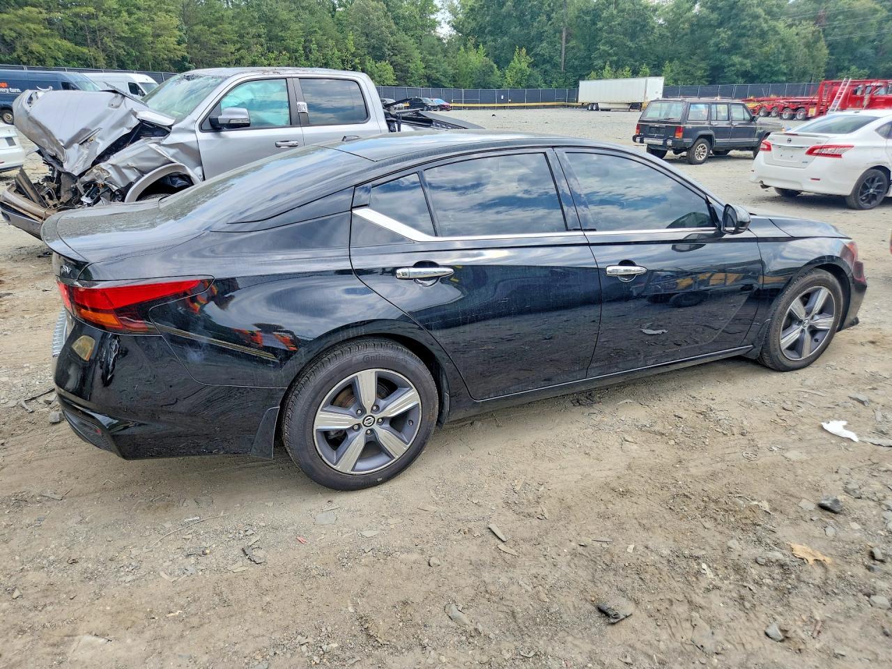 2019 Nissan Altima Sv - zdjęcie 3