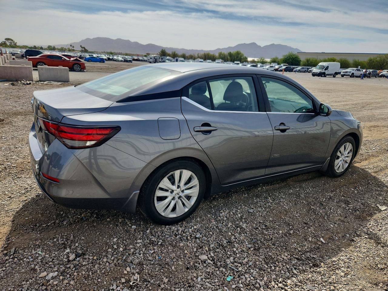 2022 Niss Sentra S - zdjęcie 3