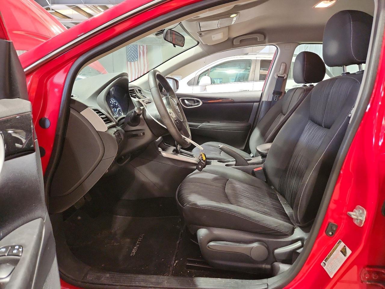 2018 Nissan Sentra Sv - zdjęcie 7