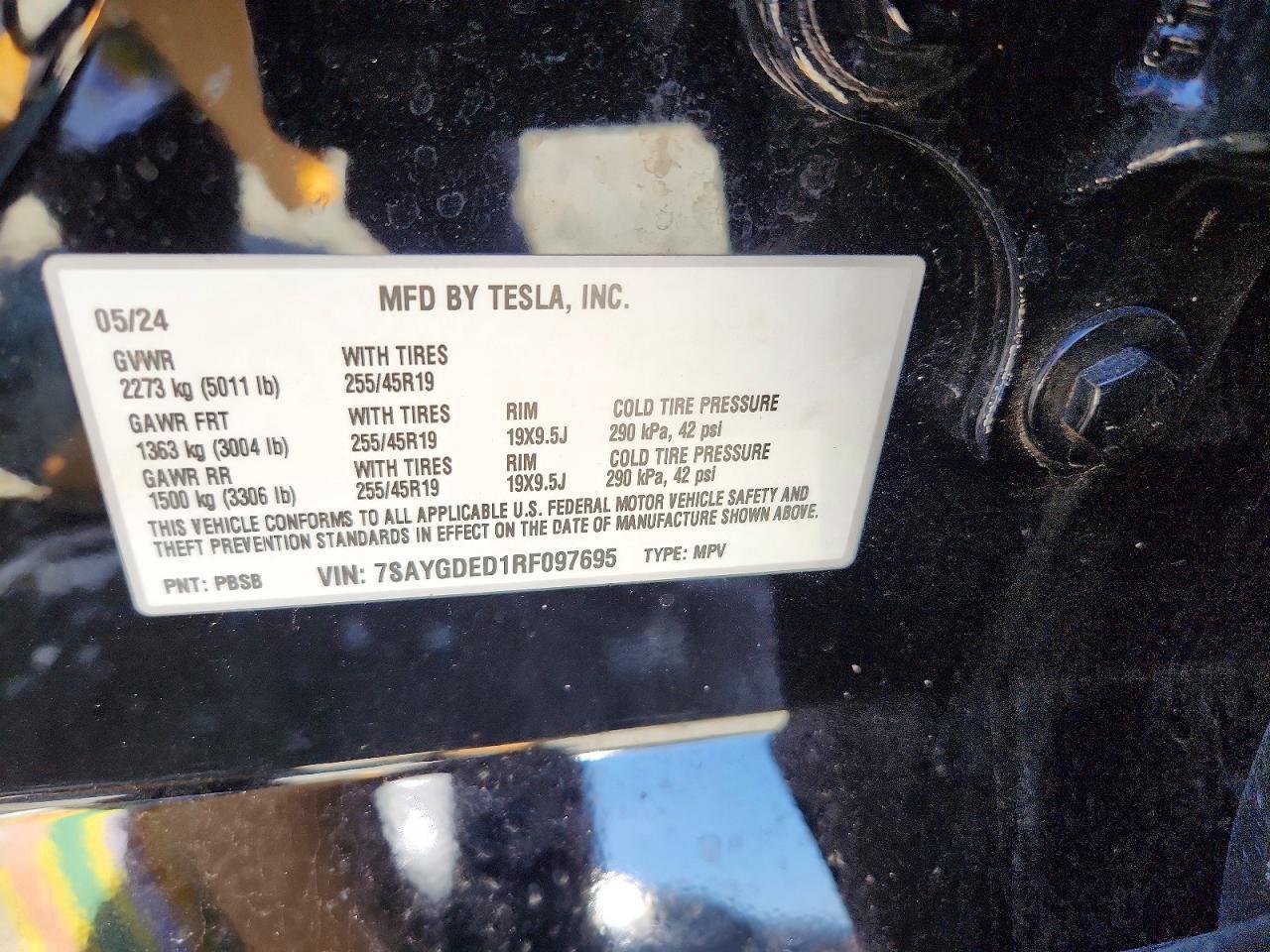 2024 Tesla Model Y - zdjęcie 13